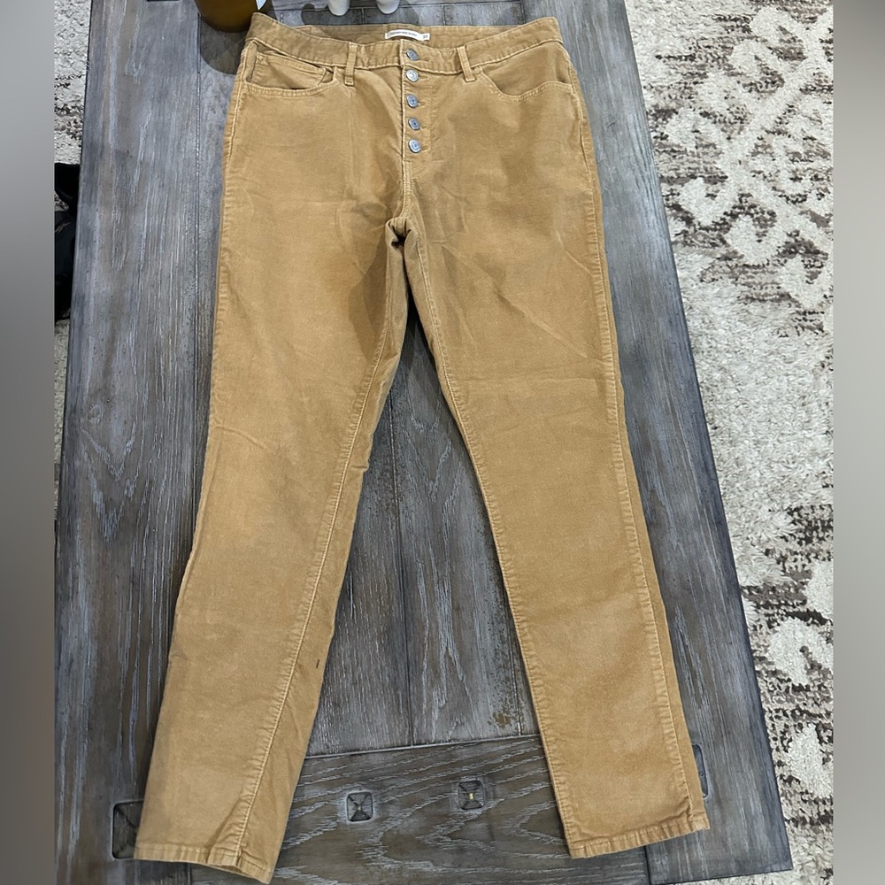 Levi’s Button-Fly  Corduroy Pants - Picture 3 of 12